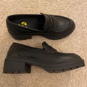 Chunky Black Leather Loafer Women’s Size 7